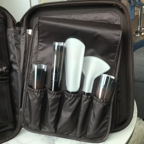 laura mercier Other - All the brushes YOU NEED by Laura Mercier 🎀NEWW